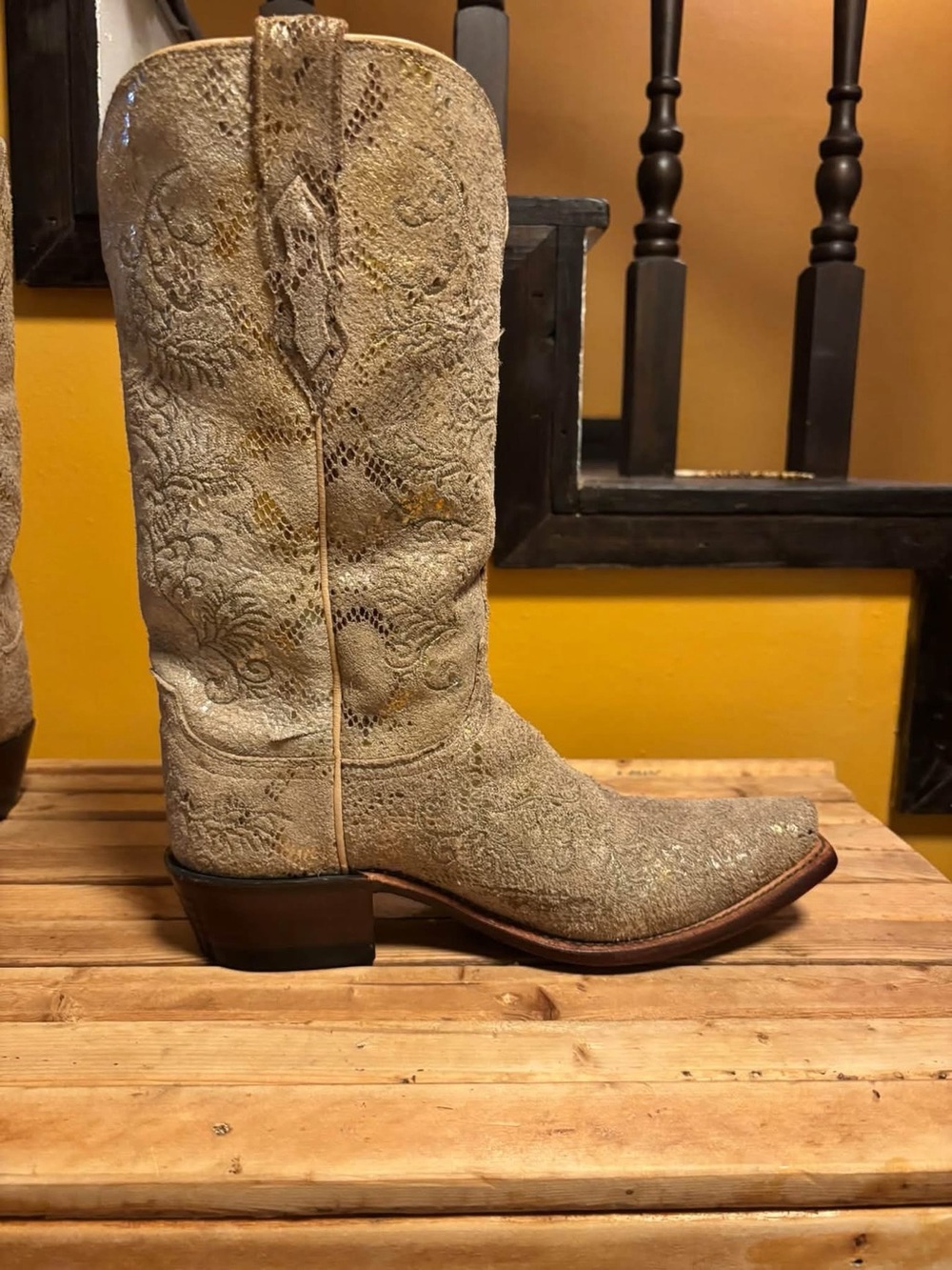 Women's Suede Python - Picture 2 of 4